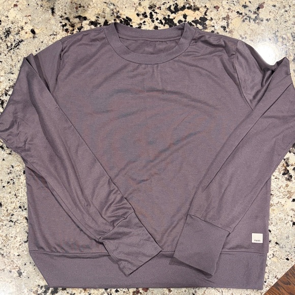 Vuori Tops - Vuori Women's Long Sleeve Tee in Gray